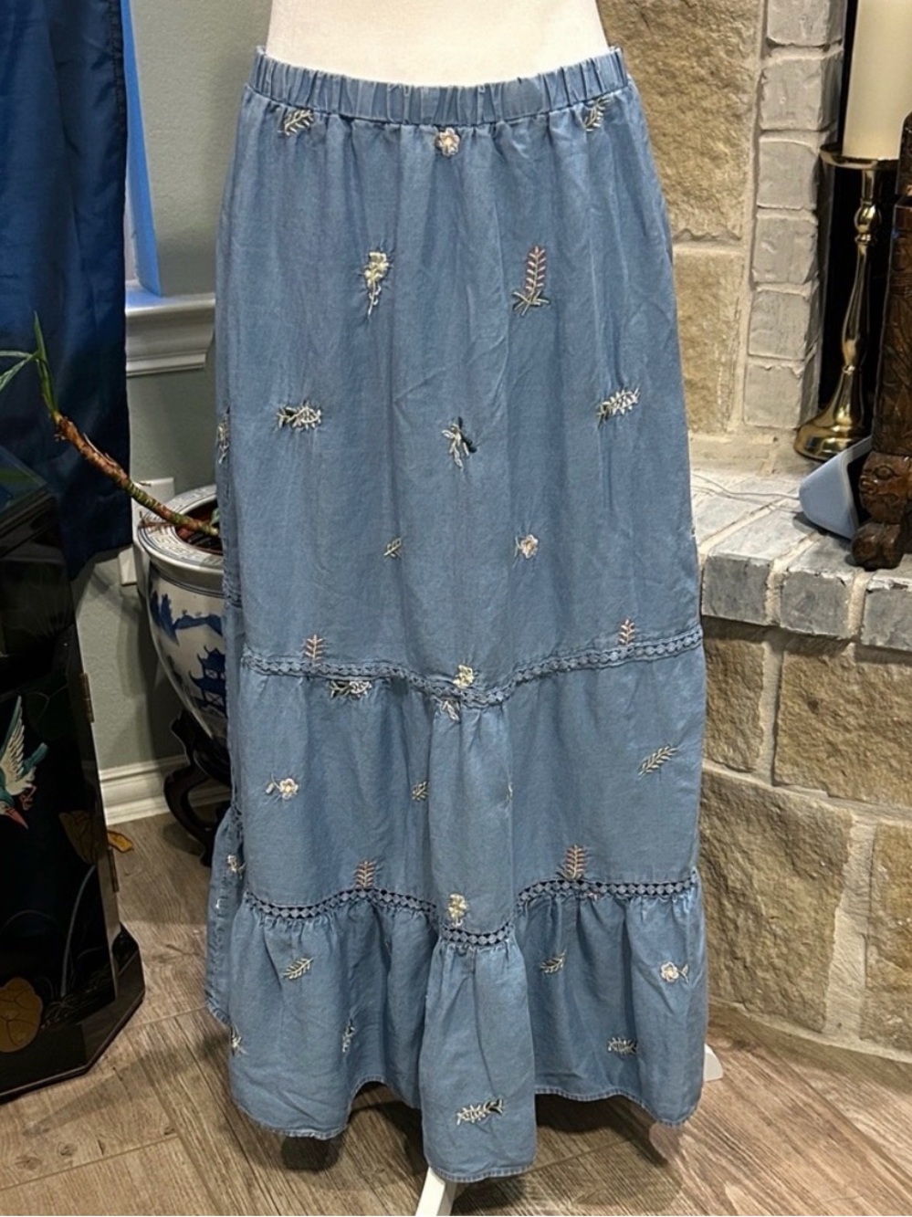 Indigo Rose Maxi Embroidered Denim Tiered Skirt Women’s Size Large